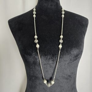 Elegant Silver And Gold Tone Pearl Necklace